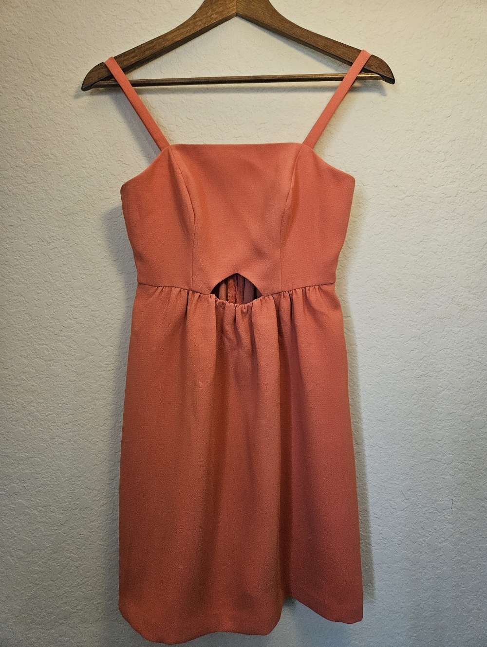 BCBGeneration Mini Dress Womens 0 Orange Sleeveless Peek A Boo Cutout‎ Flutter